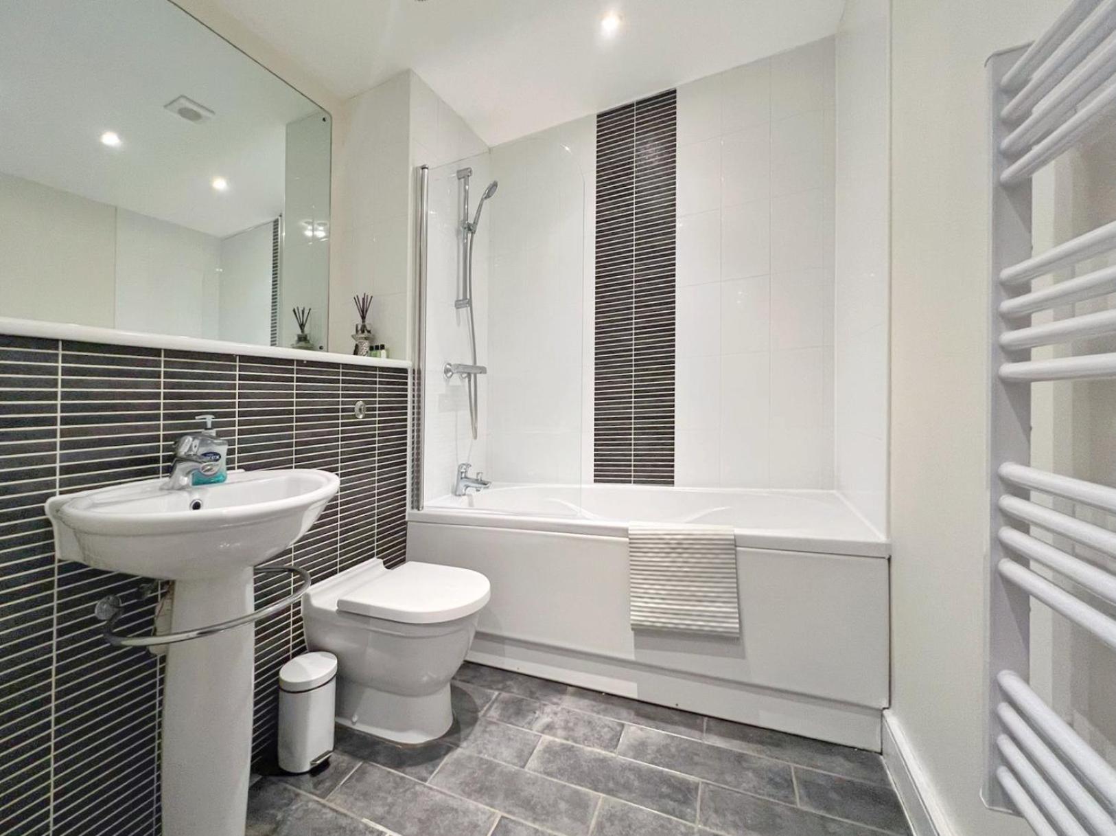 Seaview Boutique One-Bedroom Apt Swansea Eksteriør bilde